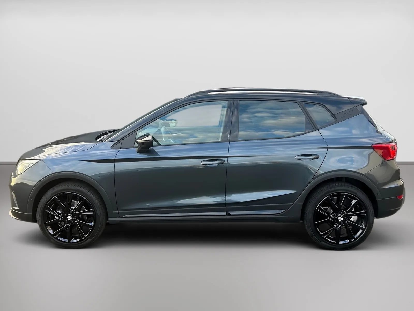 Seat Arona 1.0 TSI DSG FR Black Edition ACC+AUT+Navi+ – Bild 4