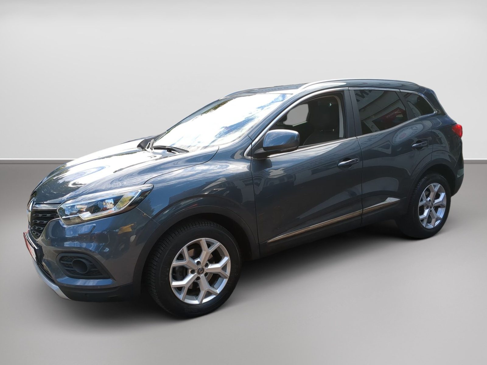 RENAULT Kadjar 1.3 TCe 140  Limited AHK AUT+PDC+SHZ + AHK – Bild 2