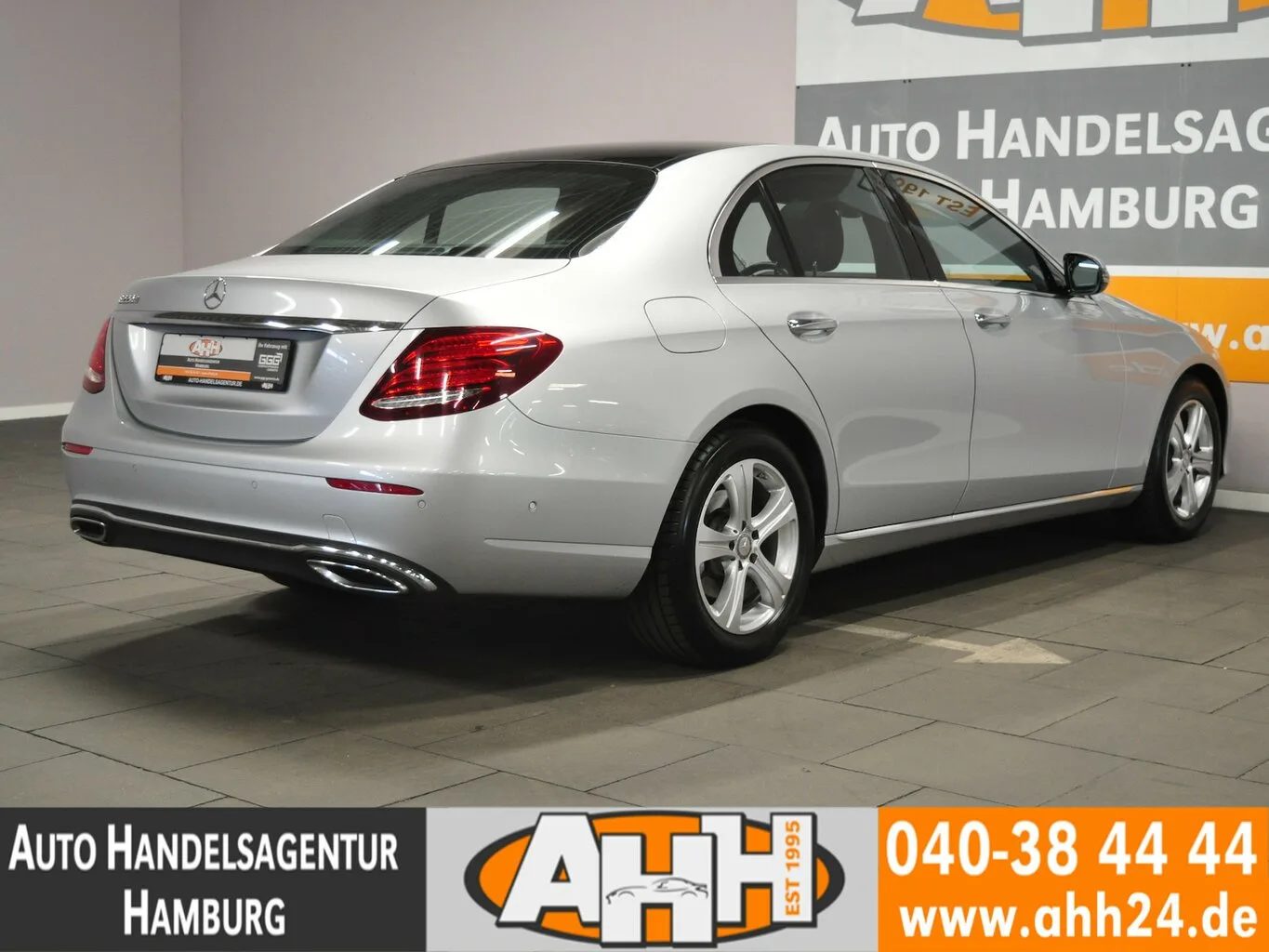 MERCEDES-BENZ E 220 d AVANTGARDE KAM|DTR|PANO|NAV|VZE|AHK|LED!... – Bild 4