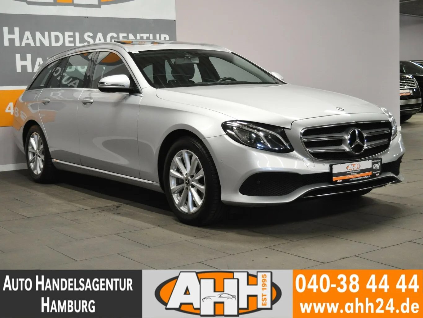 MERCEDES-BENZ E 200 T 4M AVANTGARDE KAM|NAV|SD|AHK|LED|17Z|2HD... – Bild 2