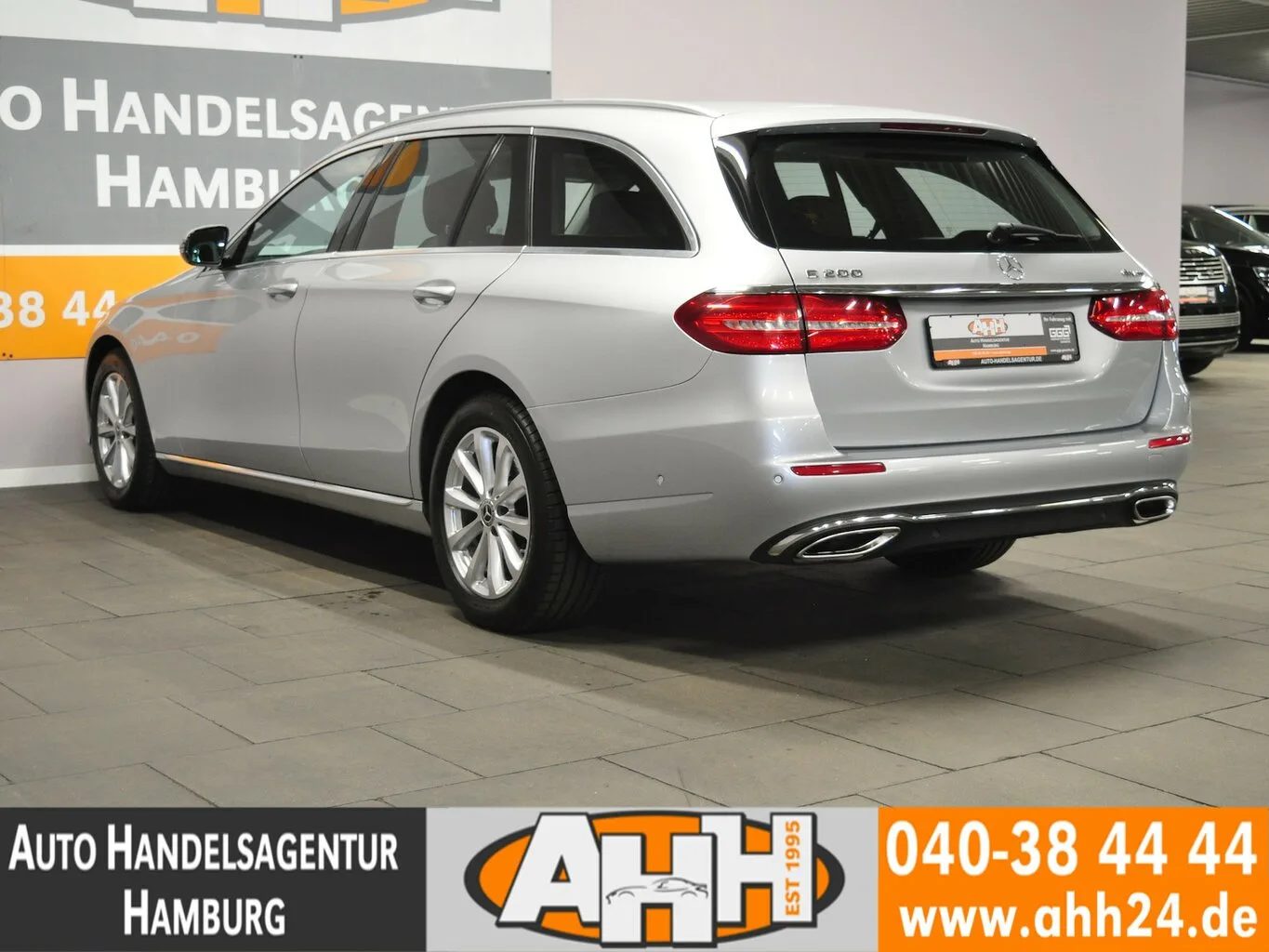 MERCEDES-BENZ E 200 T 4M AVANTGARDE KAM|NAV|SD|AHK|LED|17Z|2HD... – Bild 3