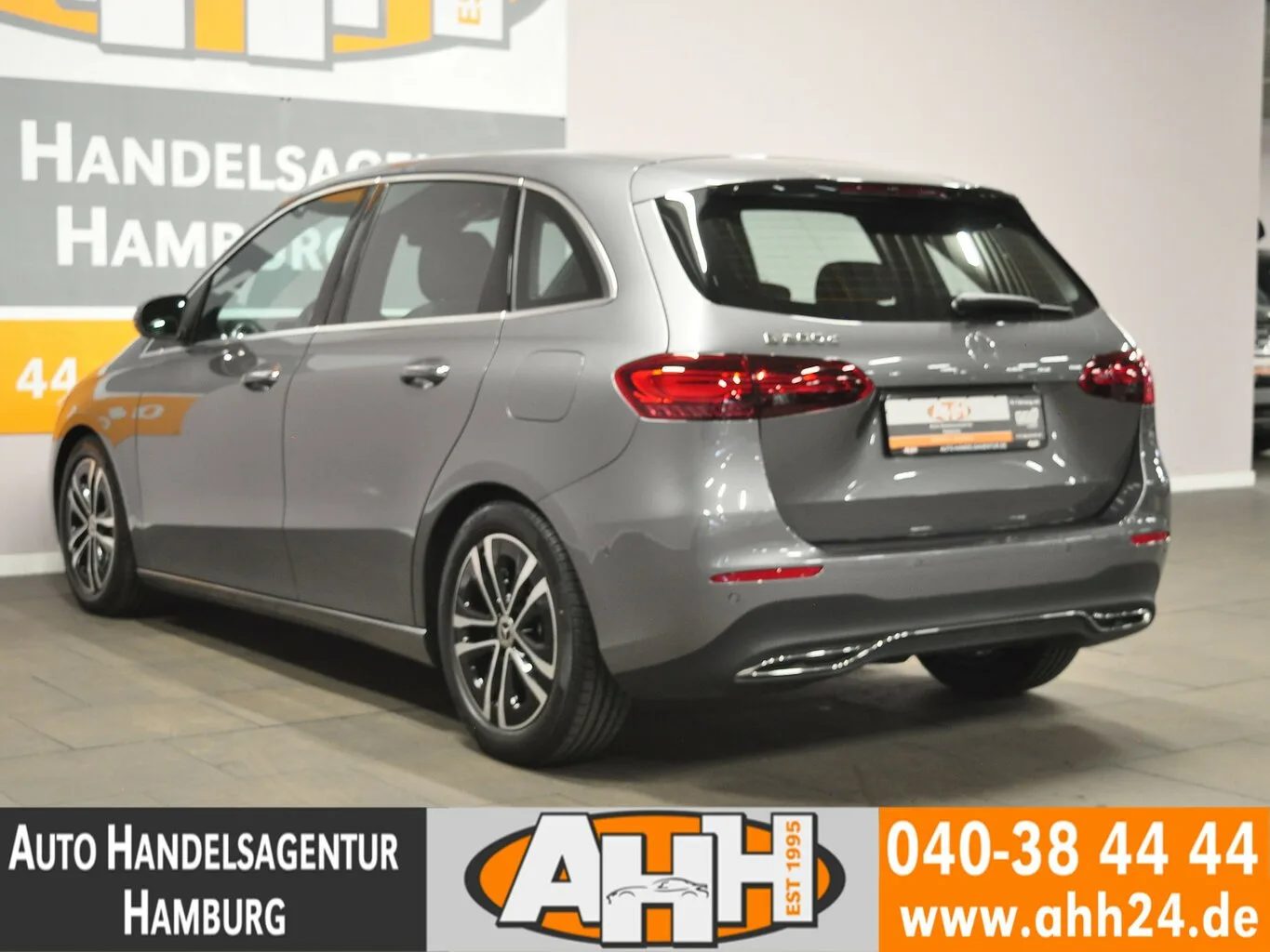 MERCEDES-BENZ B 200 d URBAN CARPLAY|KAM|SPUR|NAV|AHK|LED|DAB!!... – Bild 2