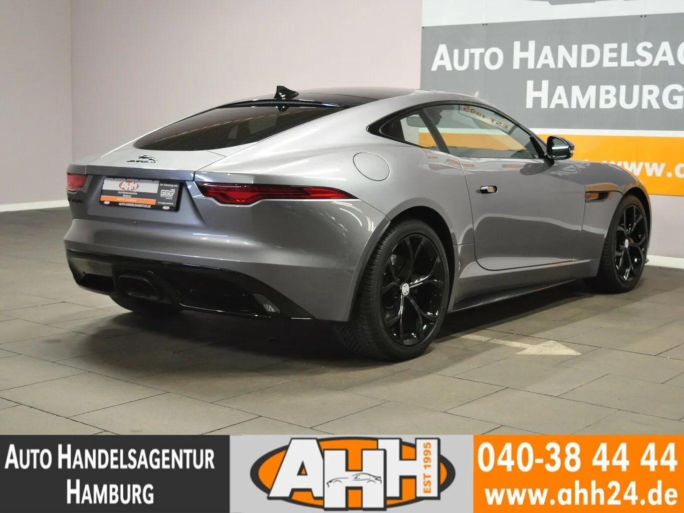 JAGUAR F-Type P300 R-DYNAMIC BLACK PACK NAV|DAB|KAM|2H!... – Bild 4