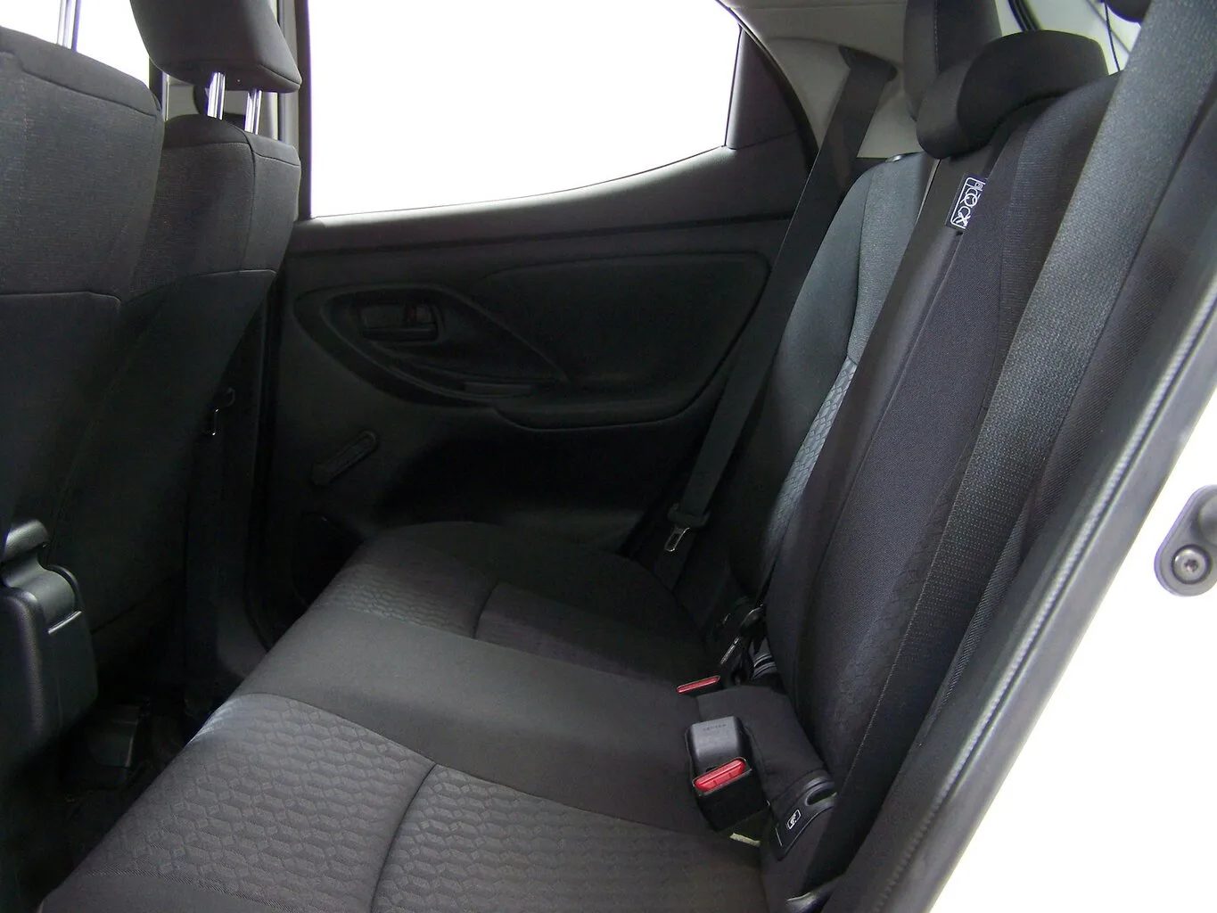 TOYOTA Yaris 1.5 HEV Business Edition AUTOM NAV+KAMERA... – Bild 5