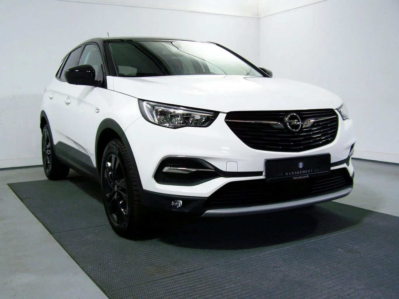 OPEL Grandland X 1.2 Design Line AUTOM CARPL+SHZ+KAM... – Bild 3