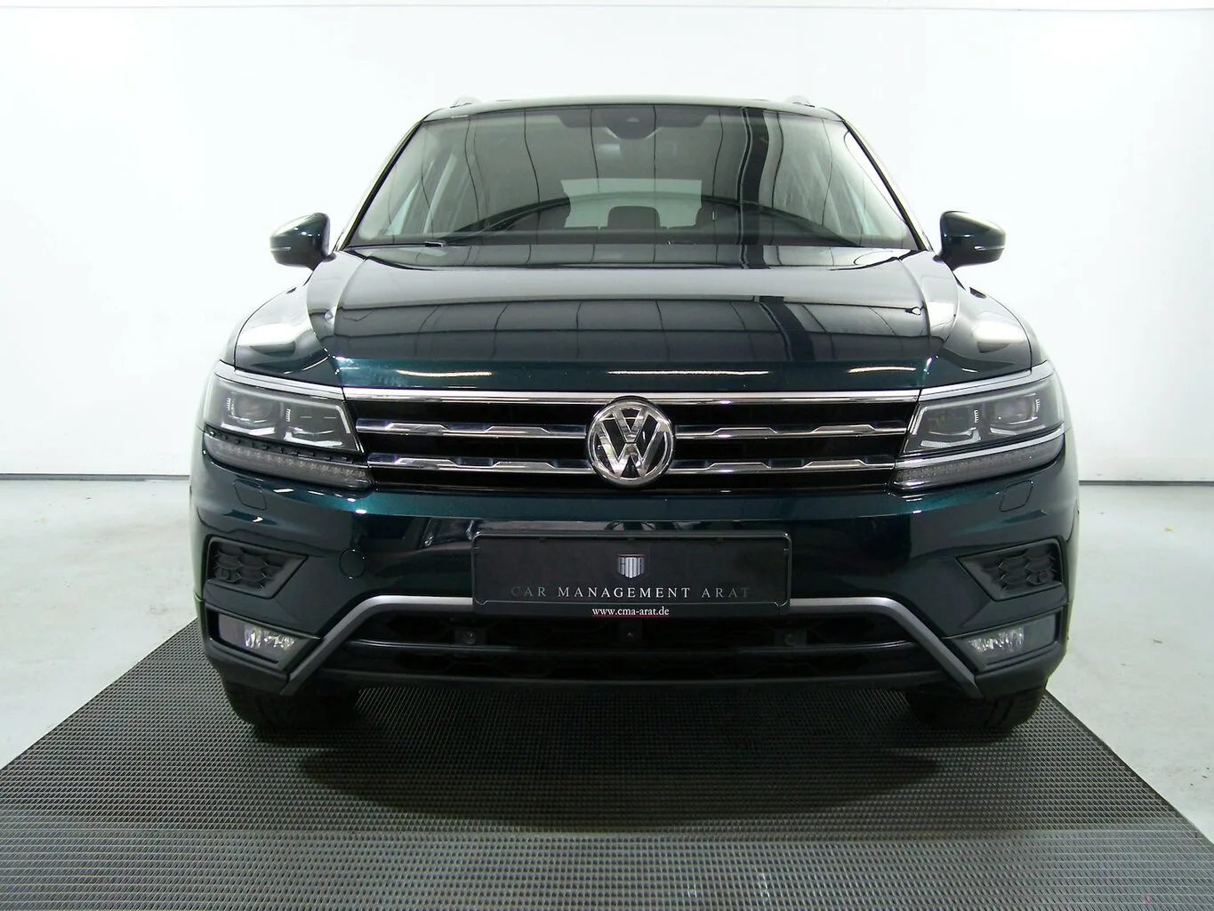 VW Tiguan Allspace 2.0 TDI Highline 4M PANO+VRT... – Bild 2