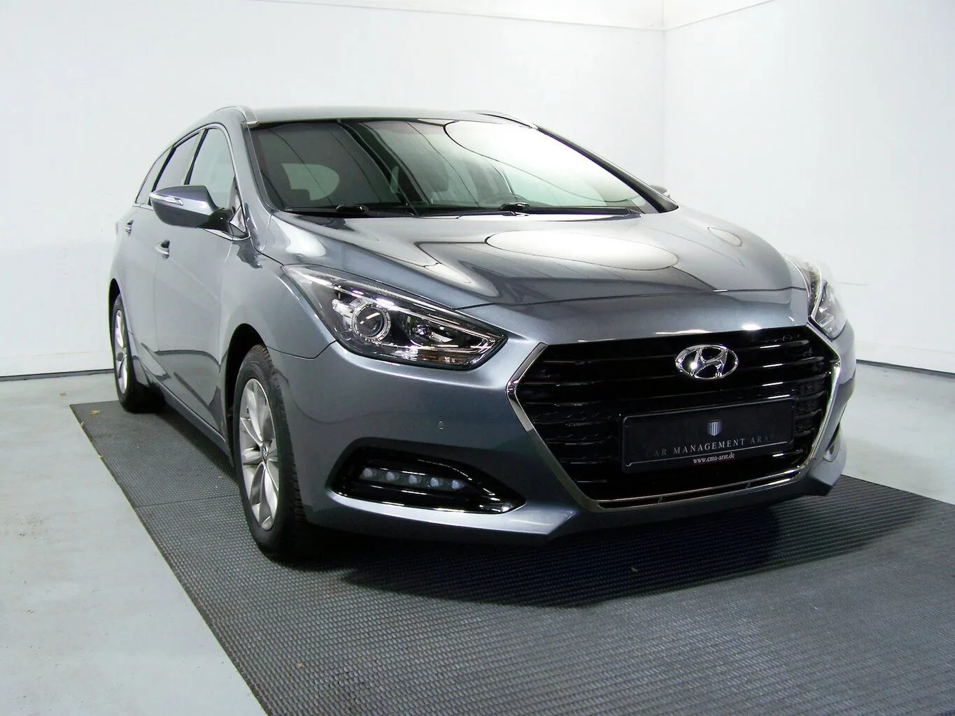 HYUNDAI i40 cw 1.6 GDI Trend NAVI+PDC+TEMP+SITZH+KAM... – Bild 3