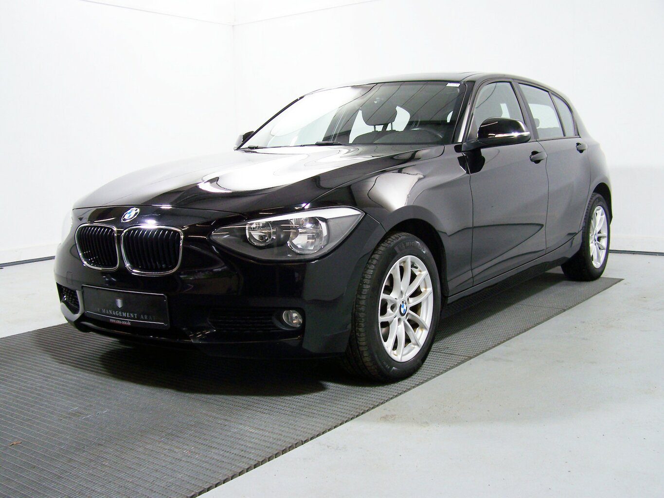 BMW 116 116i SCHIEBED+SITZH+PDC+5-TÜRIG... – Bild 4