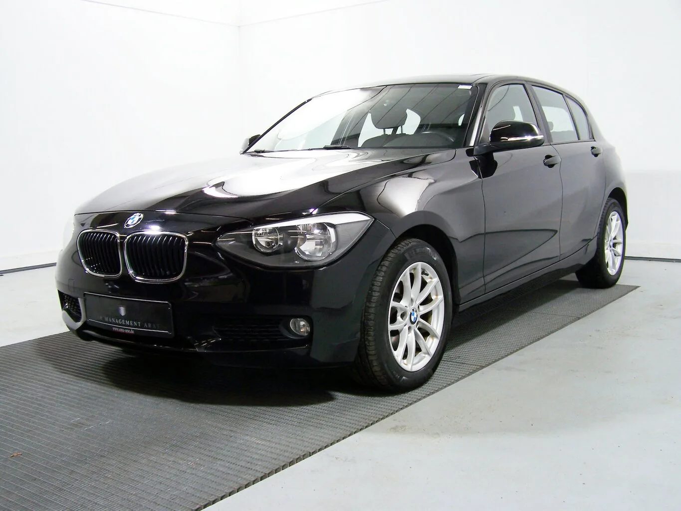 BMW 116 116i SCHIEBED+SITZH+PDC+5-TÜRIG... – Bild 4