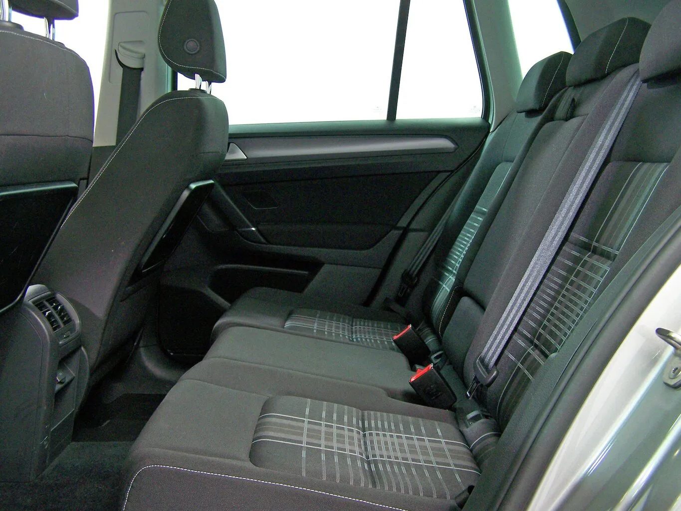 VW Golf Sportsvan VII 1.4 TSI Lounge PANORAMA+SHZ... – Bild 5