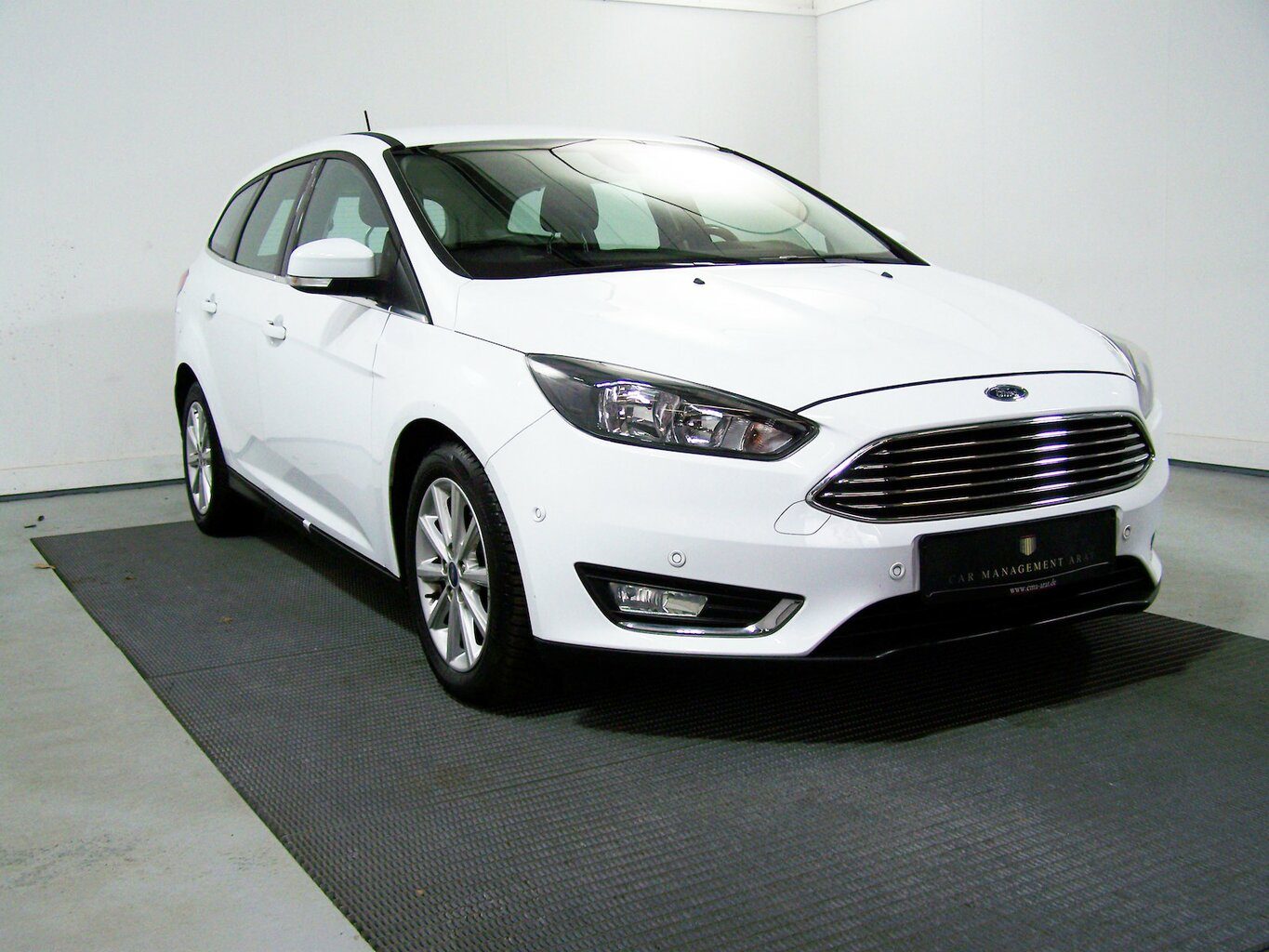 FORD Focus Turnier 1.0 EcoBoost Titanium AUTOM 1.H... – Bild 3