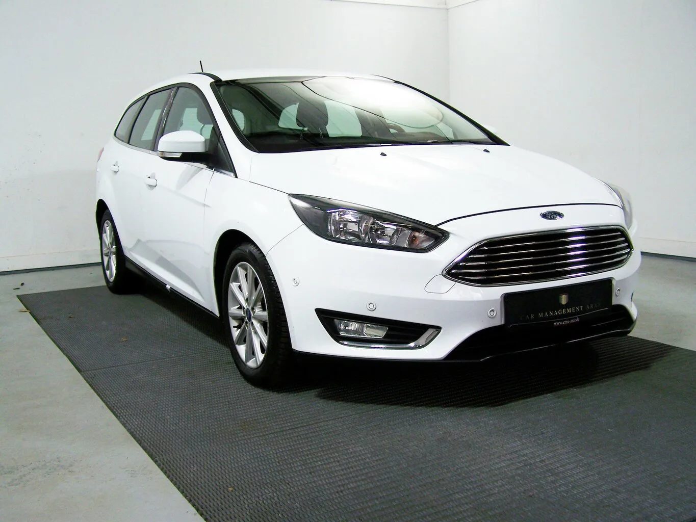 FORD Focus Turnier 1.0 EcoBoost Titanium AUTOM 1.H... – Bild 3