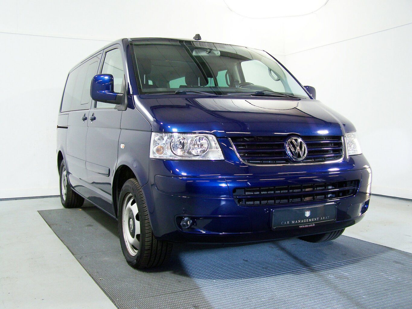 VW T5 Multivan 2.5 TDI Highline AUTOM 7-SITZ+NAV... – Bild 3