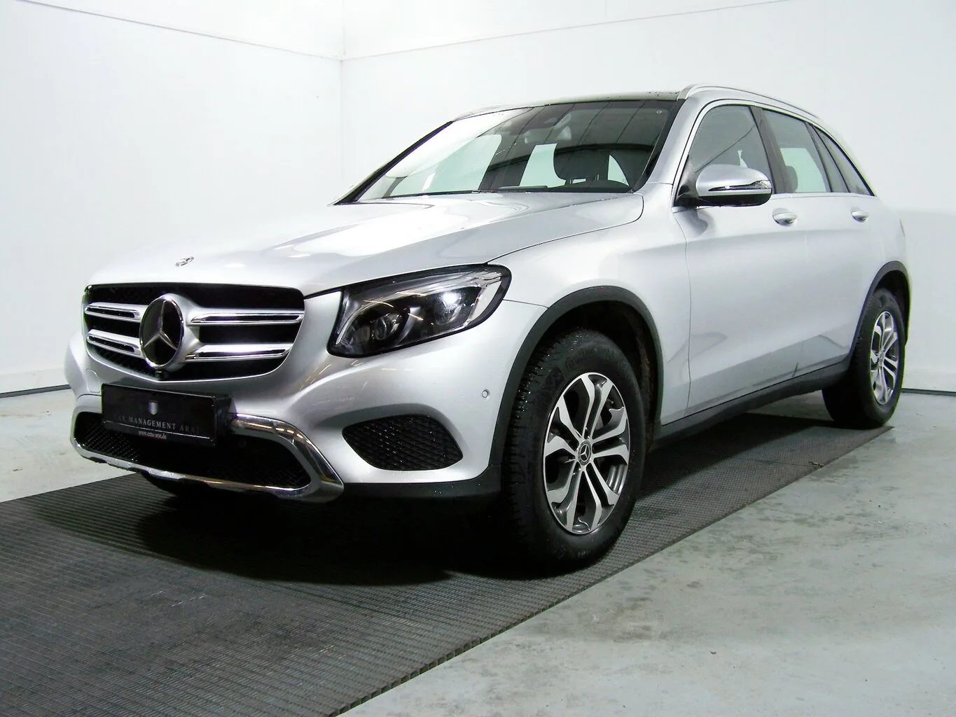 MERCEDES-BENZ GLC 250 4Matic PANORAM+KAM+LED+AMBIENT+DISTR... – Bild 4