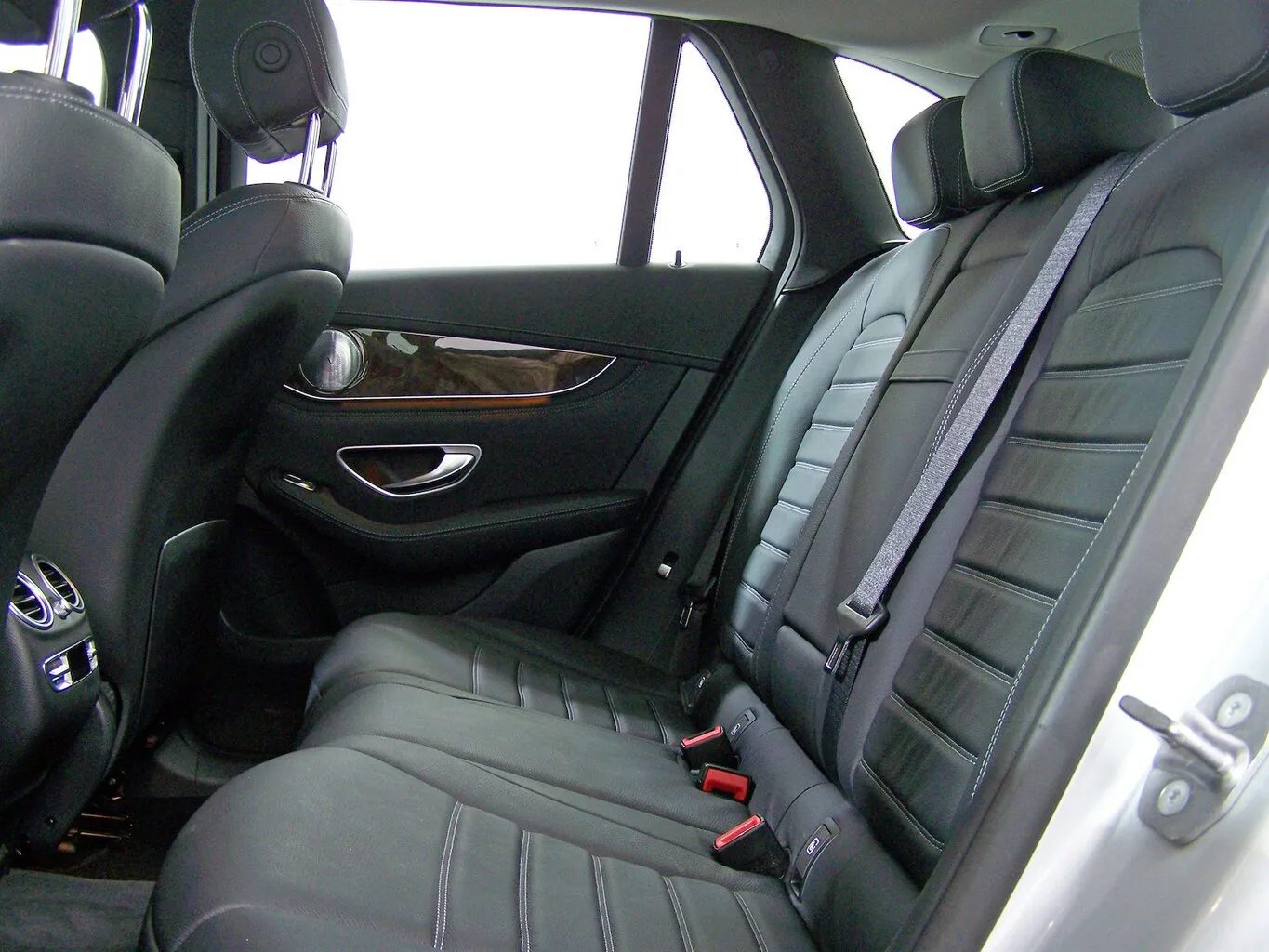 MERCEDES-BENZ GLC 250 4Matic PANORAM+KAM+LED+AMBIENT+DISTR... – Bild 5