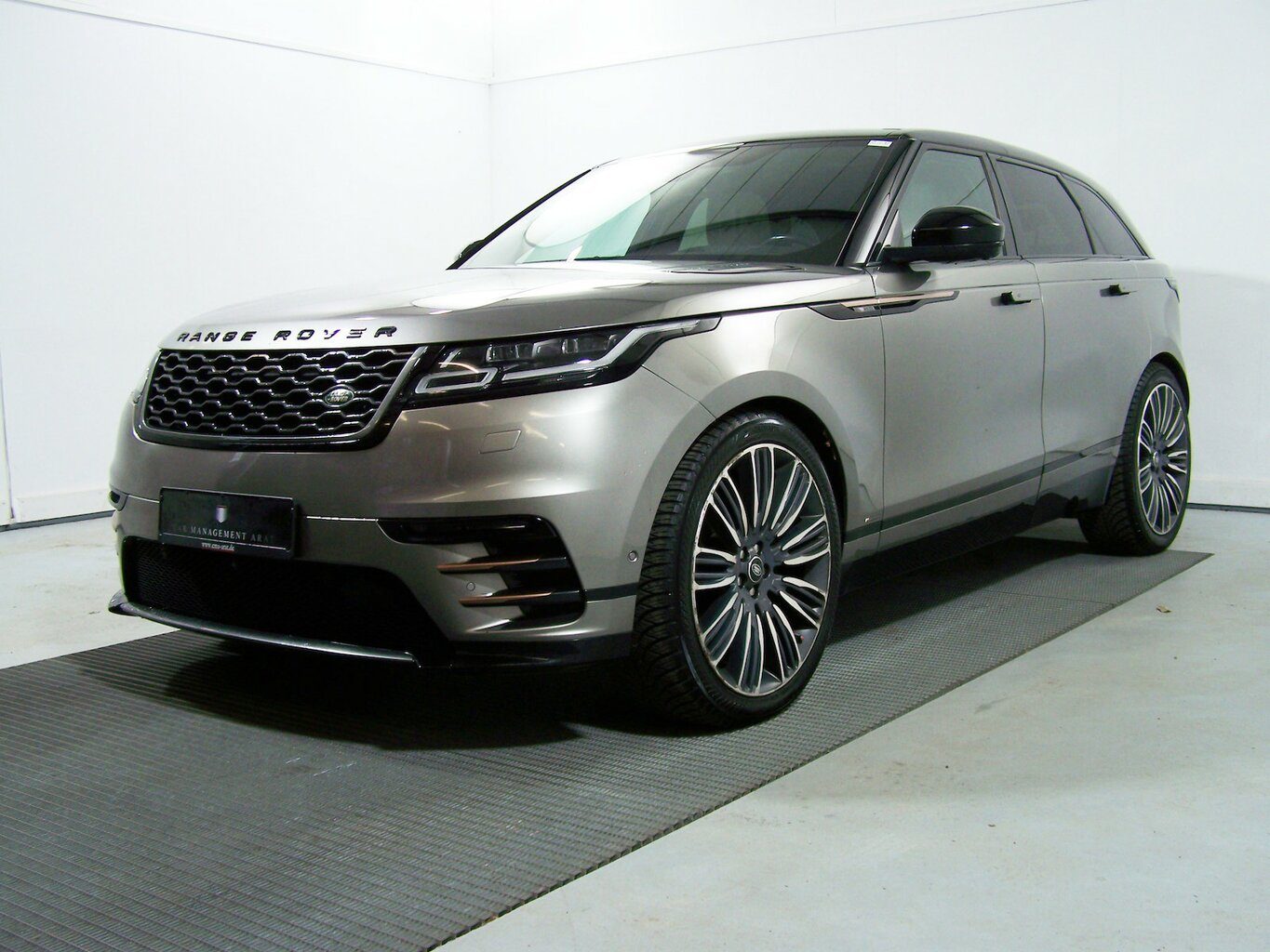 LAND ROVER Range Rover Velar D 300 First Edition PANORAMA... – Bild 4