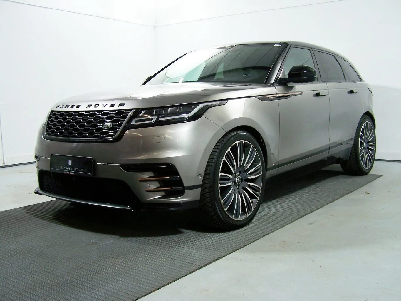 LAND ROVER Range Rover Velar D 300 First Edition PANORAMA... – Bild 4