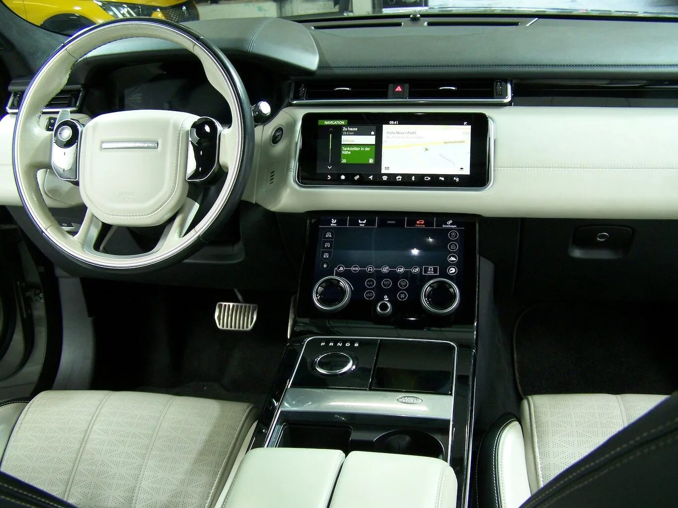 LAND ROVER Range Rover Velar D 300 First Edition PANORAMA... – Bild 5