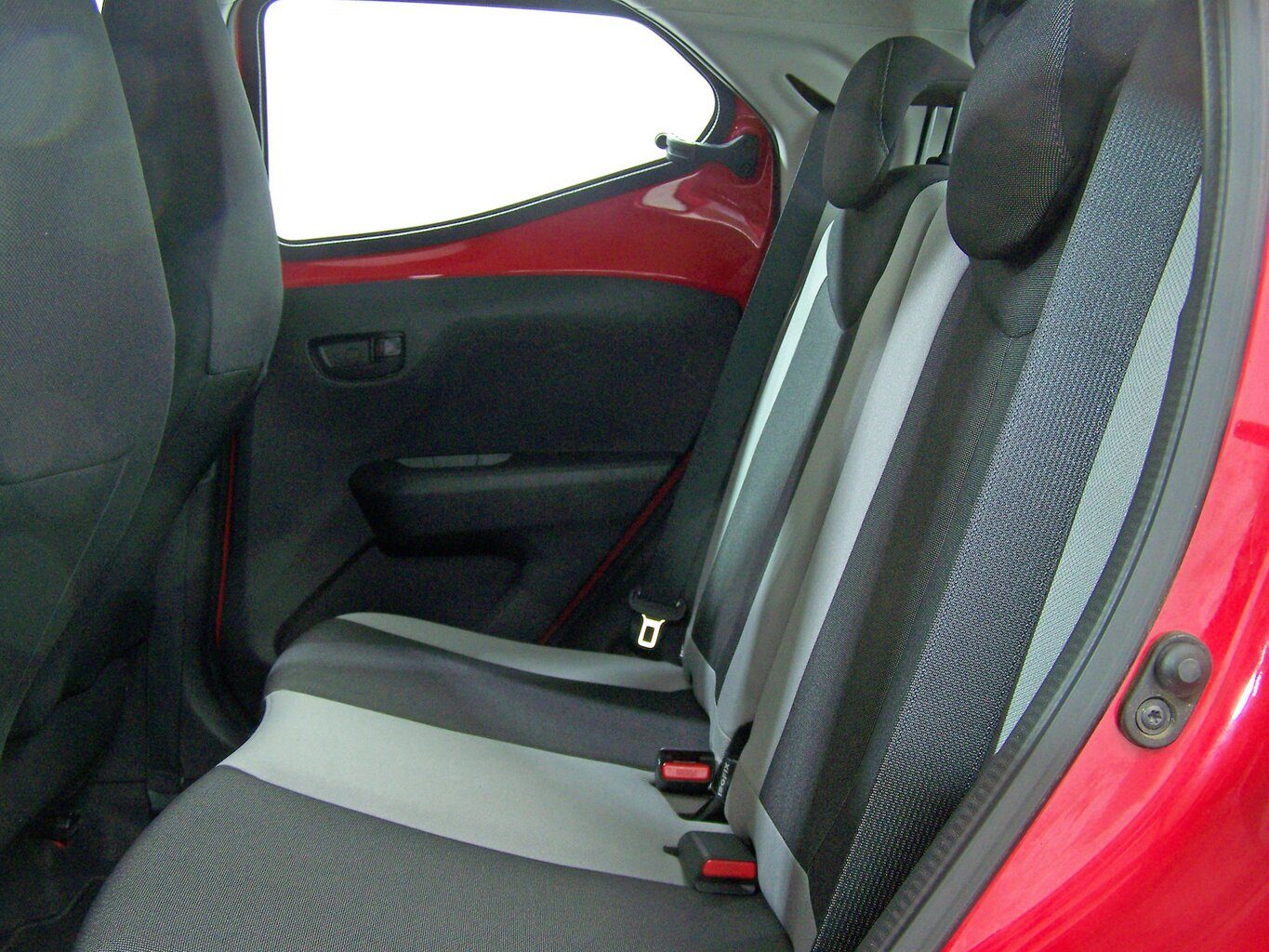 TOYOTA Aygo x-play 1.0 VVT-i Touch KAMERA+TEMP+KLIMAAUT... – Bild 5