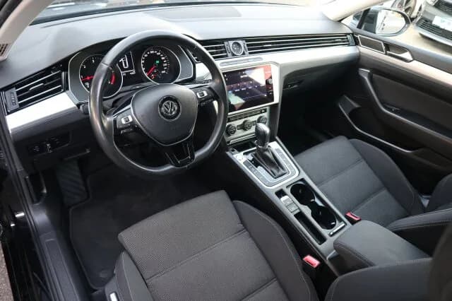 VW Passat COMFORTLINE PLUS / ACC / NAVI / DSG / uvm – Bild 8
