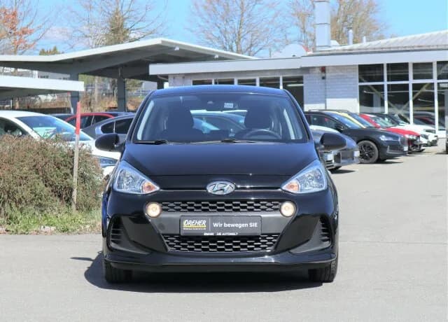 HYUNDAI i10 TREND PLUS / KLIMA/SITZHEIZ/PDC / BC / MET. – Bild 2