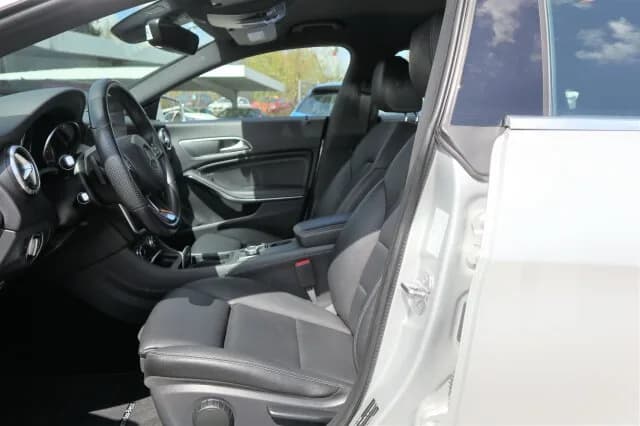 MERCEDES-BENZ CLA 200 Shooting Brake Urban Navi/Autom./Klima – Bild 8