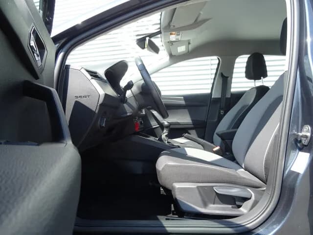 SEAT Ibiza 1.0 TSI Style Navi/Klima/Sitzhzg./DAB/LM – Bild 7