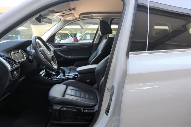 BMW X3 xDrive20d Luxury Line Navi/LED Autom./Klima – Bild 8