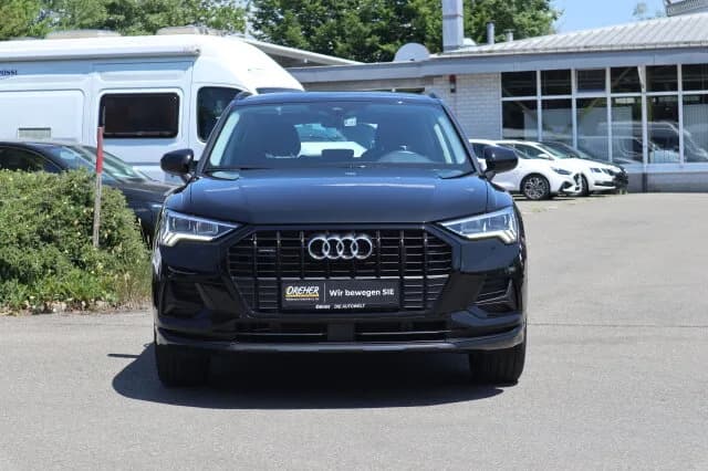 AUDI Q3 40 2.0 TFSI quattro advanced Autom./Kamera – Bild 2