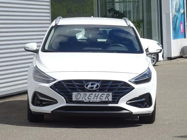 HYUNDAI i30 Kombi Automatik Kamera Klima PDC Select eFH. – Bild 2