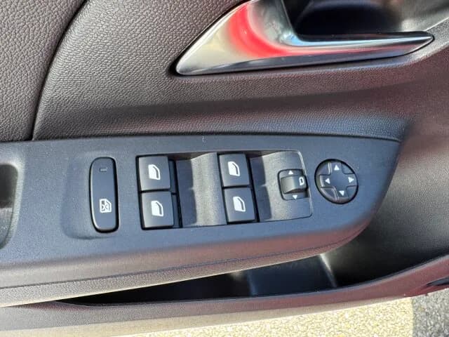 OPEL Corsa F ELEGANCE Plus/MET/ALU/Rü-KAM/SITZHEIZUNG – Bild 8
