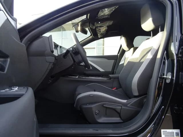 OPEL Astra Edition/Sitzheizung/Kom.-Pak/RÜ-KAM LED – Bild 6
