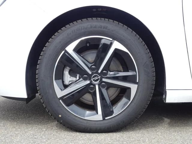 OPEL Astra Edition/Sitzheizung/Kom.-Pak/RÜ-KAM LED – Bild 6