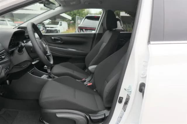 HYUNDAI Bayon MY25 1.0 T-GDI 7-DCT 100 PS Prime Navi/LED – Bild 7