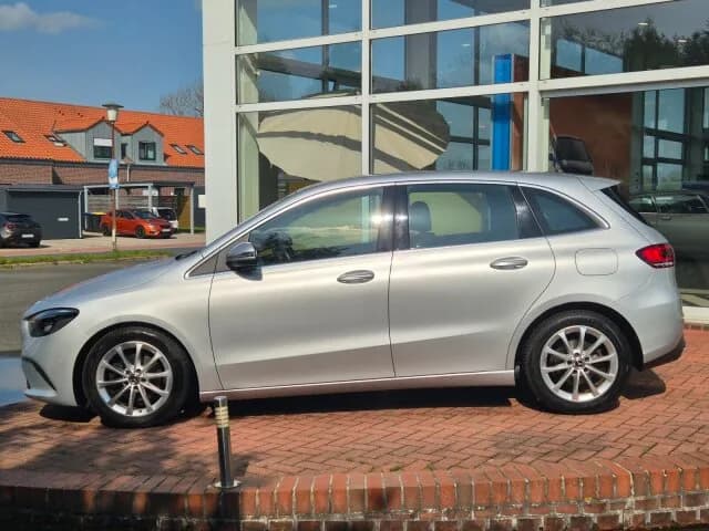 MERCEDES-BENZ B 180 Progressive Navi/Keyless Go Startanlage – Bild 3