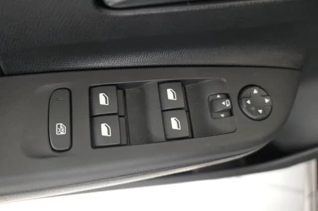 OPEL Corsa F 1.2 Turbo Matrix LED GS – Bild 7