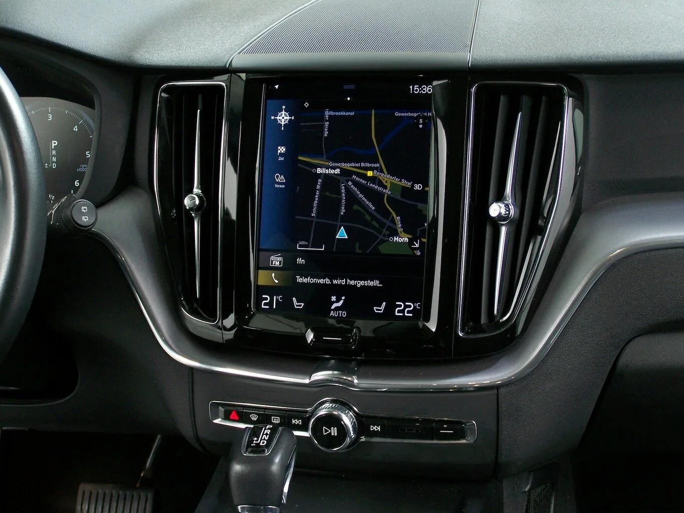 VOLVO XC60 D4 Momentum Pro AUTOM LED+NAV+AMB+KAM+PDC... – Bild 8