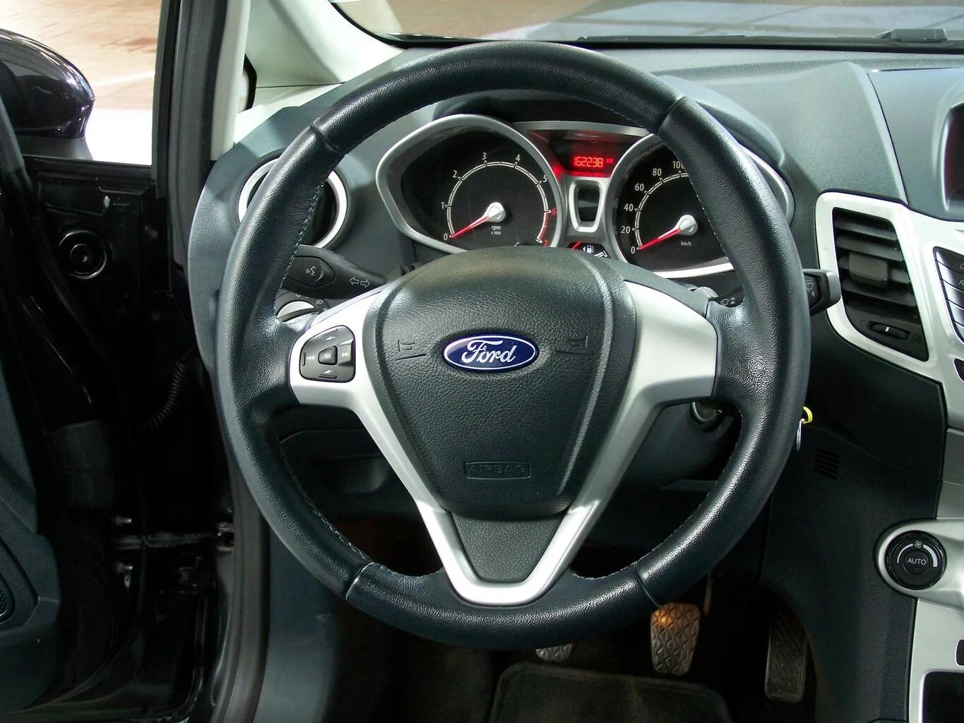 FORD Fiesta 1.25 Duratec Titanium (82PS) SITZH+KLIMAA... – Bild 8