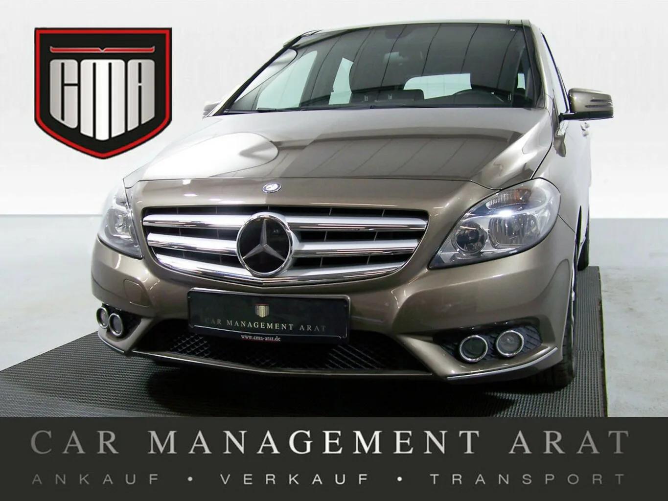 MERCEDES-BENZ B 180 AUTOM PANORAMA+NAVI+PDC+SITZH...