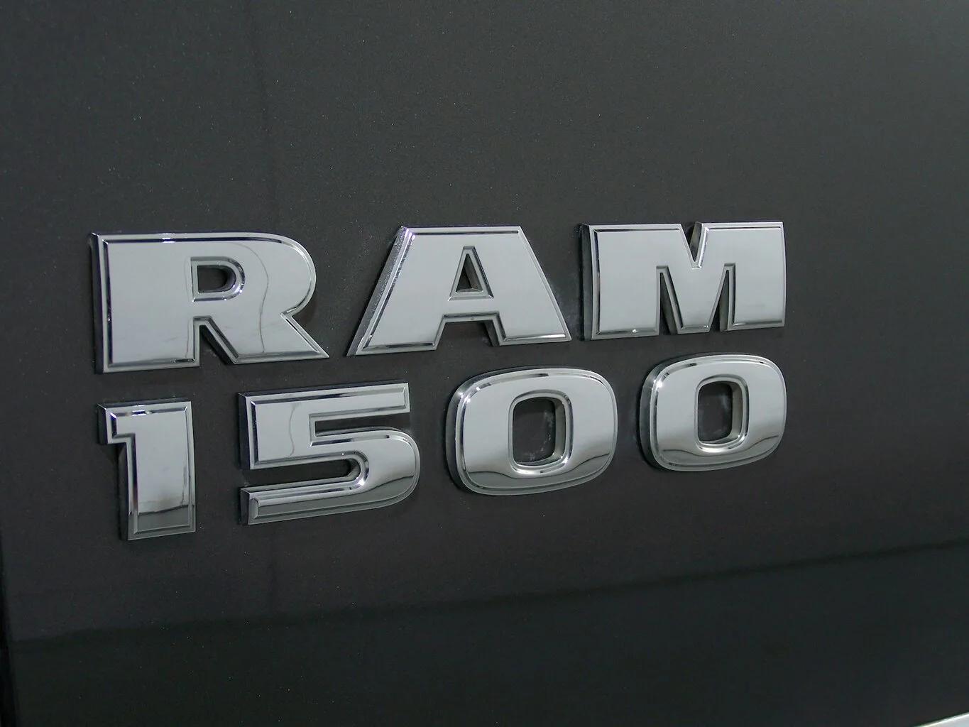 DODGE RAM 1500 Laramie 3.0 Diesel 1.H+NAV+EU MODELL... – Bild 5