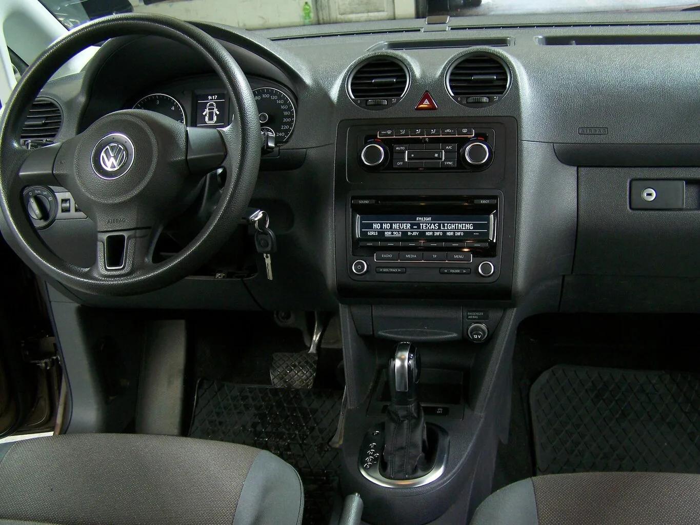 VW Caddy Maxi 1.6 TDI Trendline AUTOM KLIMAAUTO+PDC... – Bild 5