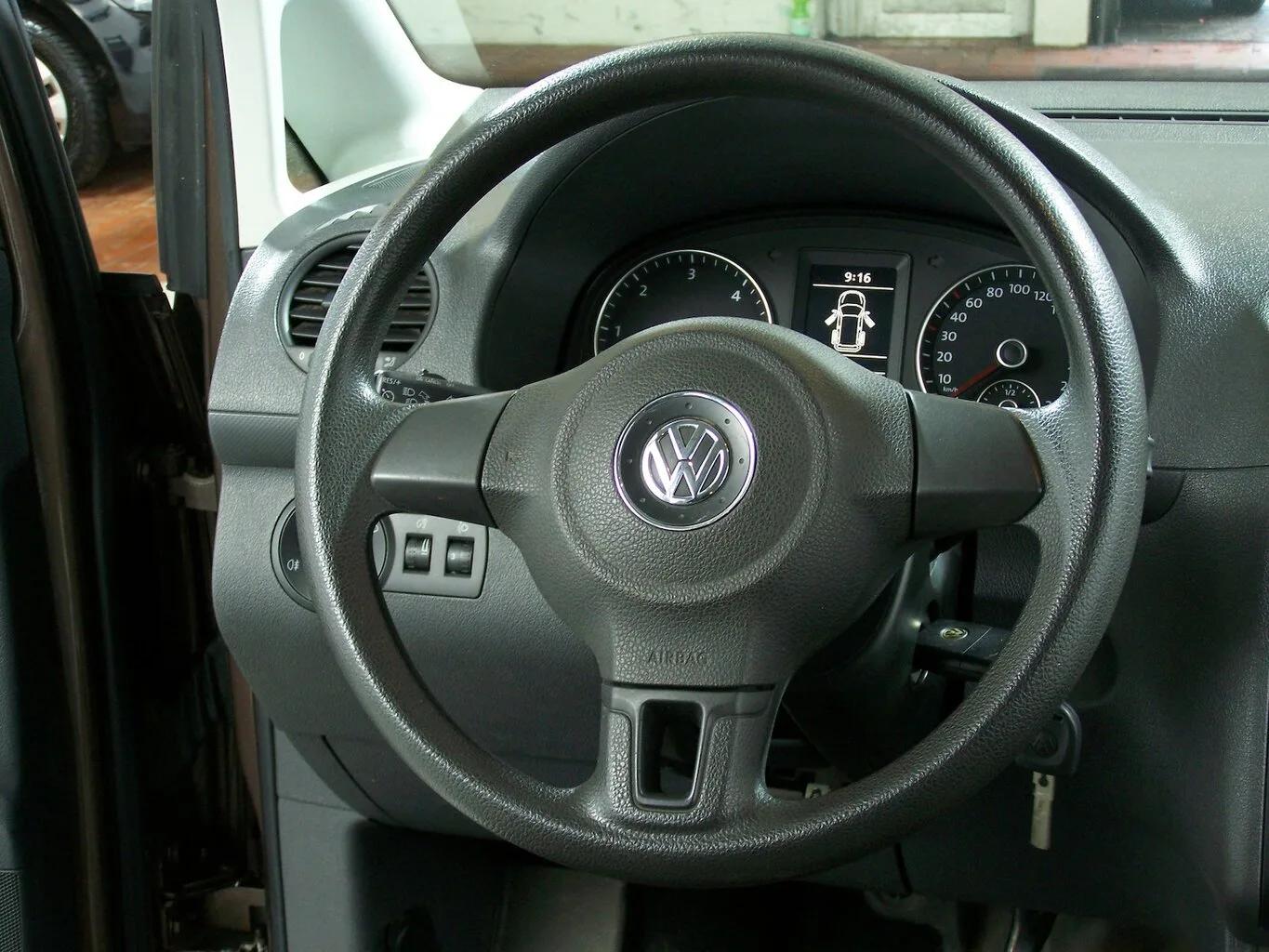 VW Caddy Maxi 1.6 TDI Trendline AUTOM KLIMAAUTO+PDC... – Bild 6