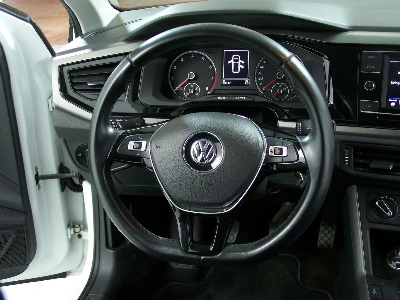 VW Polo 1.0 Comfortline KLIMA+SITZH+PDC+TEMP... – Bild 8